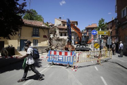 Esta vivienda fue declarada como ruina inminente tras sufrir un incendio el pasado mes de abril.