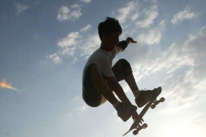 Skate.