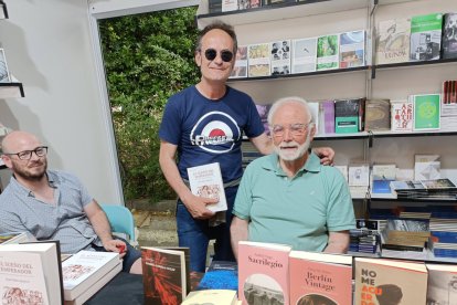 Juan Pedro Aparicio en la caseta de Eolas.