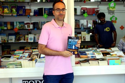 El periodista de este periódico Pablo Rioja con 'Objetivo Medjugorje'.