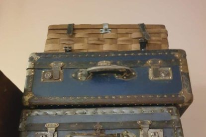 En la feria habrá artículos de todo tipo. Desde muebles y máquinas poco usuales, hasta relojes, papelería y juguetes. DL