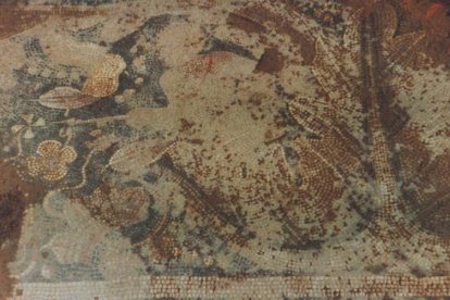 Mosaico encontrado en la villa romana de Los Villares en Quintana del Marco. DL