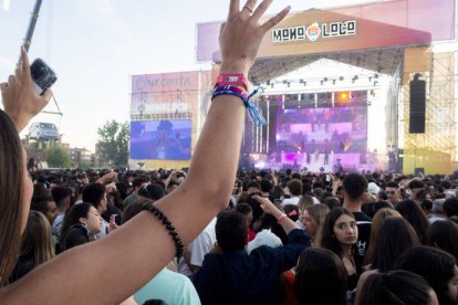 Ana Mena fue el principal reclamo de un festival que reunió a 17.000 almas en León con una propuesta fiestera de música actual