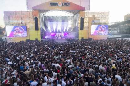 Ana Mena fue el principal reclamo de un festival que reunió a 17.000 almas en León con una propuesta fiestera de música actual