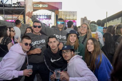 Ana Mena fue el principal reclamo de un festival que reunió a 17.000 almas en León con una propuesta fiestera de música actual
