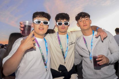 Ana Mena fue el principal reclamo de un festival que reunió a 17.000 almas en León con una propuesta fiestera de música actual