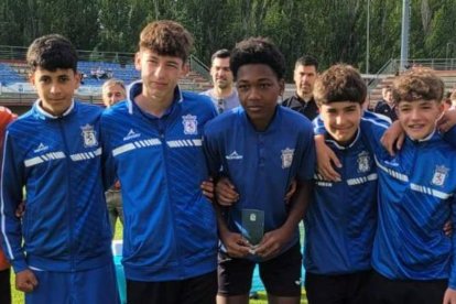 El León CF acabó sexto el torneo.  DL