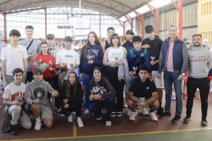 Reconocimiento a todos los árbitros.  MARÍA FUENTES