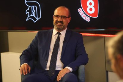 Marco Morala, anoche, en el programa de La Tertulia de La 8 Bierzo.