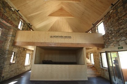 La Montaña Negra es el nombre del nuevo centro de visitantes, con 200 metros cuadrados.