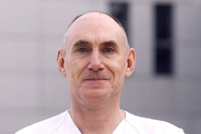 José Guerra, Medicina Interna.