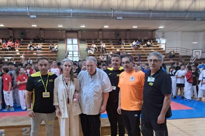 La Bañeza reunió a más de 600 karatecas en una jornada deportiva de altos vuelos.