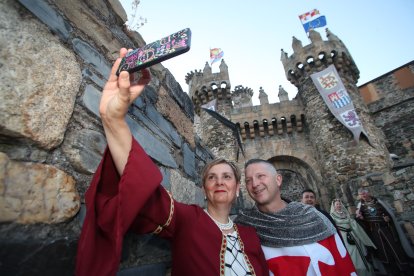 Mercado medieval y cena en la Noche Templaria de Ponferrada.