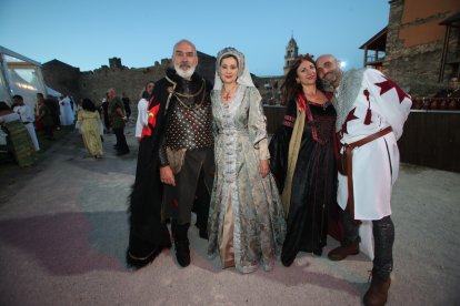 Mercado medieval y cena en la Noche Templaria de Ponferrada.