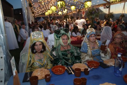 Mercado medieval y cena en la Noche Templaria de Ponferrada.