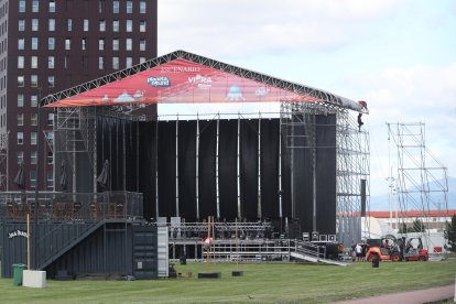 El escenario del Planeta Sound ya está montado.