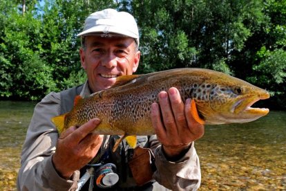 El campeón del mundo de pesca, José Miguel Matilla, de Villamor.