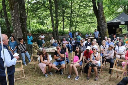 Indumentaria realizada con lana ecológica que se utilizaron para el desfile. CAMPOS