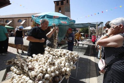 Santa Marina del Rey viste sus mejores galas en una cita con más de 800 años de historia.  RAMIRO