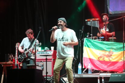 La música del Fiestizaje pone el contrapunto al silencio de Las Edades del Hombre en Villafranca