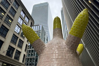 Una escultura de Chloe Burnett inspirada en Gaudí. RAÚL BOBÉ