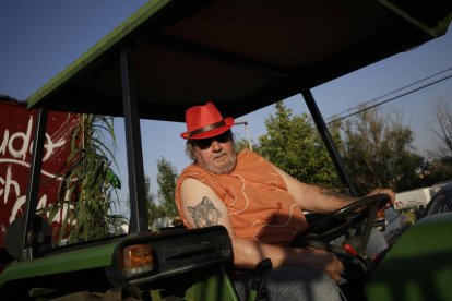 Participantes en el desfile de carrozas.