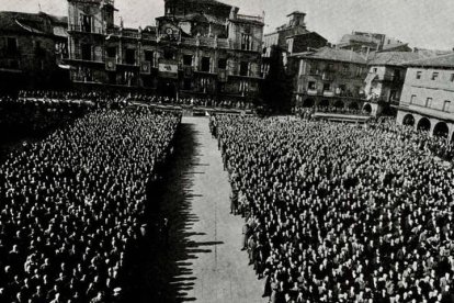 VISITA DE FRANCISCO FRANCO A LEÓN EL 11 DE JULIO DE 1964