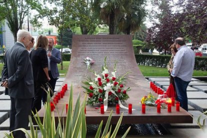 que ayer ocasionó la muerte de 62 militares españoles en las proximidades de la localidad de Trebisonda (Trabzon), en el nordeste de Turquía. EFE/CHEMA MOYA