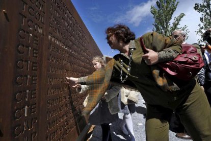 que ayer ocasionó la muerte de 62 militares españoles en las proximidades de la localidad de Trebisonda (Trabzon), en el nordeste de Turquía. EFE/CHEMA MOYA