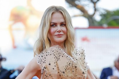 La actriz australiana Nicole Kidman llega al estreno de 'Babygirl' durante el 81 ° Festival de Cine de Venecia en Venecia. EFE/EPA/FABIO FRUSTAC