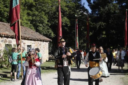 La música y los pendones acompañaron la fiesta.