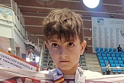 Víctor de Celis.  DL