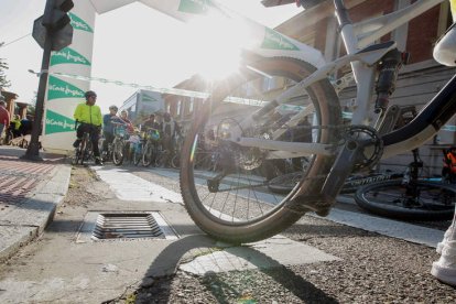 Diferentes momentos de la celebración del Día de la Bici.