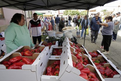 Un momento de la feria del pimiento de Fresno de la Vega.