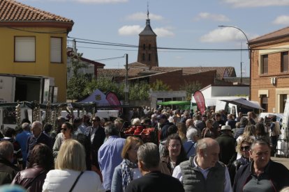 Un momento de la feria del pimiento de Fresno de la Vega.