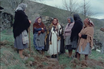 Escena de 'Los Montes', la película ofrecida al ILC para completar la financiación de 'Divino Tesoro'