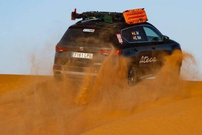 Ligeras modificaciones respecto a la versión de serie, permitieron al Ateca Marathondefenderse con autoridad en las arenas desérticas.