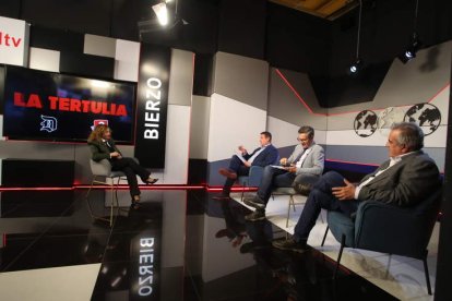 Pilar Marqués, anoche, durante su intervención en el programa. ANA F. BARREDO