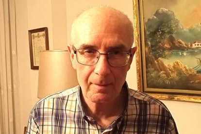 El profesor y autor del blog dedicado a las esculturas José Díez Pascual. RAMIRO