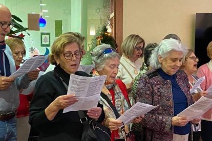 Una actuación del coro de la Asociación de Amigos Camino de Santiago.