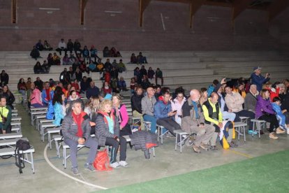 Participantes, jurado, políticos y organizadores protagonistas de este día de la pera asadera. CAMPOS