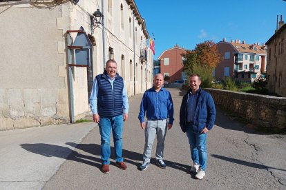 El vicepresidente de la Diputación y diputado de Infraestructuras, Roberto Aller, visitó hoy el municipio de Boñar.