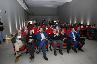 La temporada de Lucha Leonesa reconoció a los más destacados del deporte del cinto y la maña.