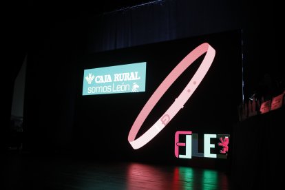 La temporada de Lucha Leonesa reconoció a los más destacados del deporte del cinto y la maña.