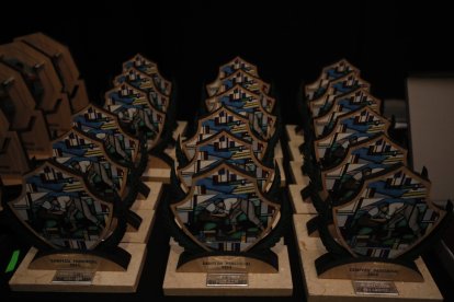 La temporada de Lucha Leonesa reconoció a los más destacados del deporte del cinto y la maña.