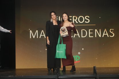 La temporada de Lucha Leonesa reconoció a los más destacados del deporte del cinto y la maña.