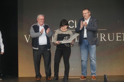 La temporada de Lucha Leonesa reconoció a los más destacados del deporte del cinto y la maña.