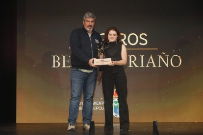 La temporada de Lucha Leonesa reconoció a los más destacados del deporte del cinto y la maña.