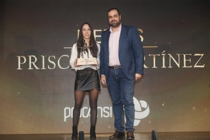 La temporada de Lucha Leonesa reconoció a los más destacados del deporte del cinto y la maña.