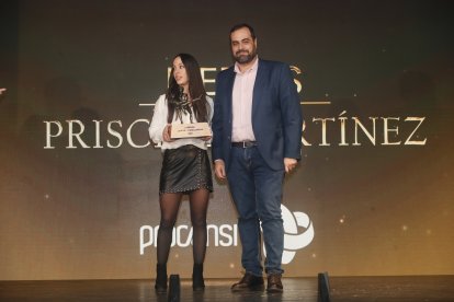 La temporada de Lucha Leonesa reconoció a los más destacados del deporte del cinto y la maña.